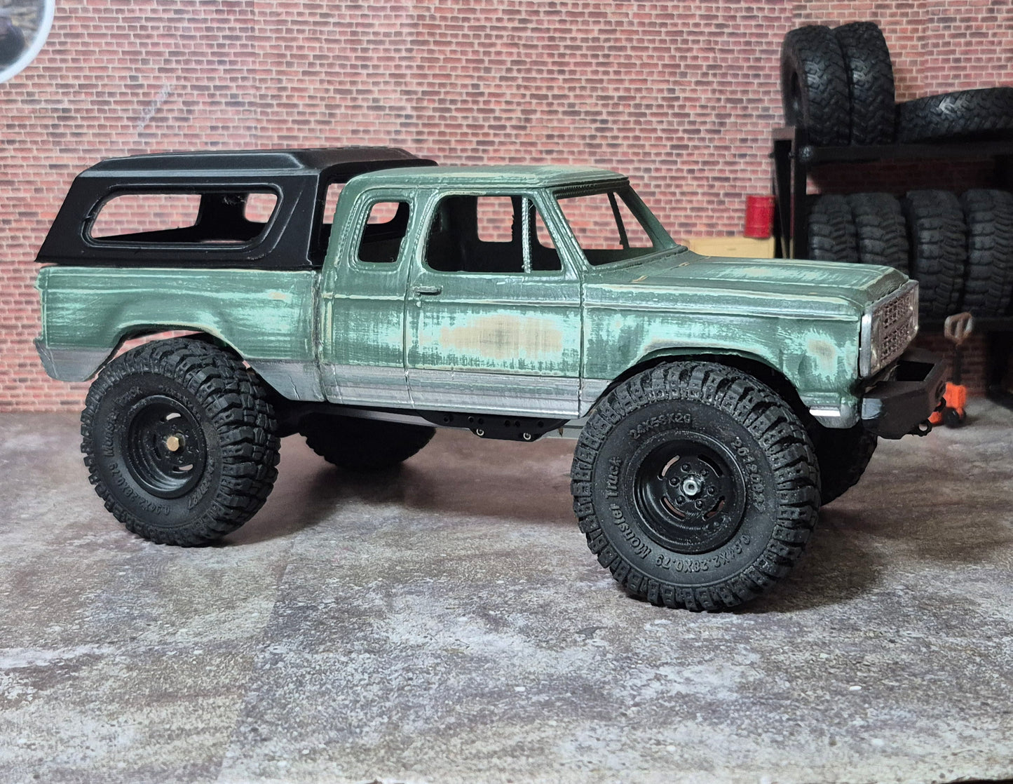 SCX24 Dodge D150 (Gladiator/Powerwagon) body